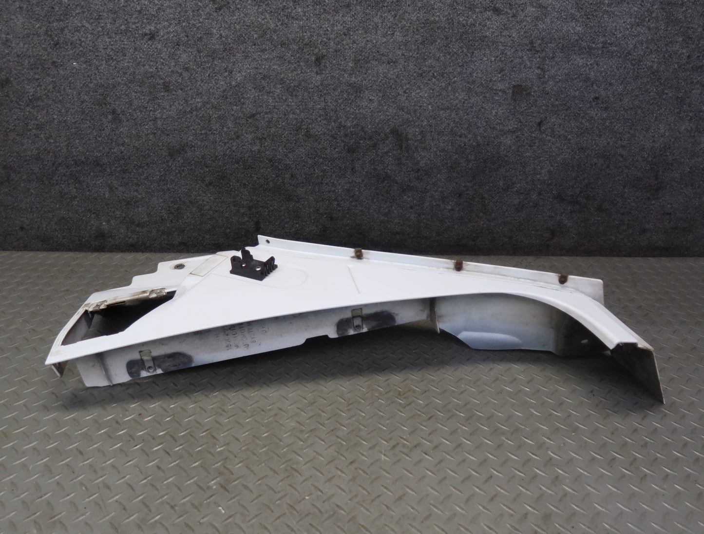 2003-2007 Hummer H2 Front Right Fender Shell Panel Cover Olympic White 15062998