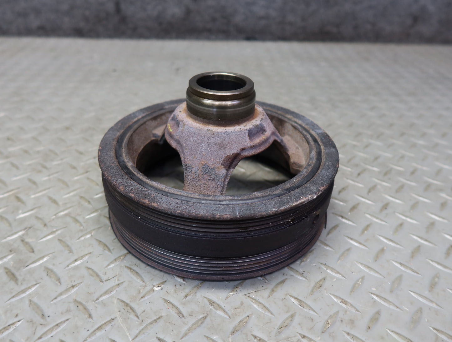 03-04 Chevrolet SSR 5.3 LM4 Engine Crankshaft Pulley Harmonic Balancer 51K OEM