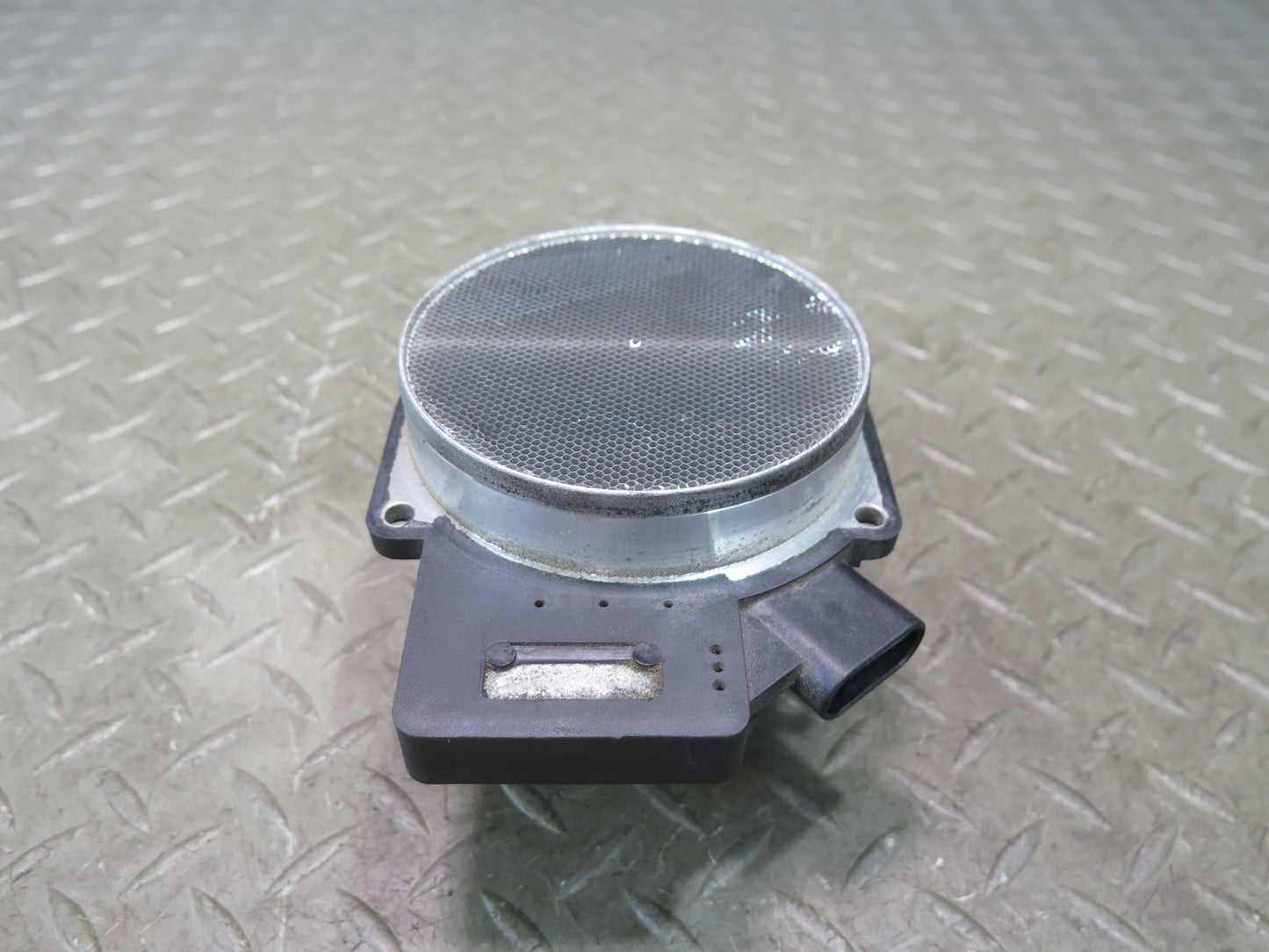 2003-2007 Hummer H2 Mass Air Flow Meter MAF Sensor