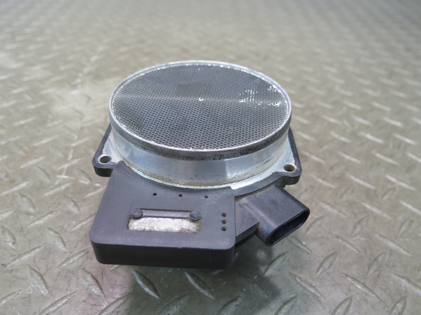 2003-2007 Hummer H2 Mass Air Flow Meter MAF Sensor