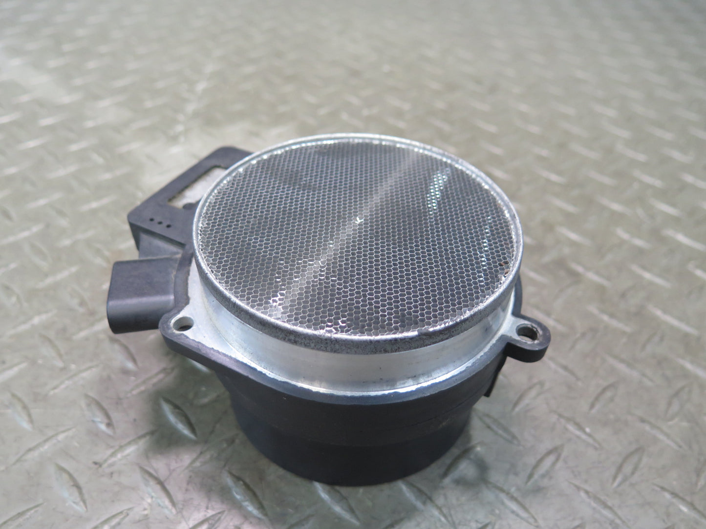 2003-2007 Hummer H2 Mass Air Flow Meter MAF Sensor