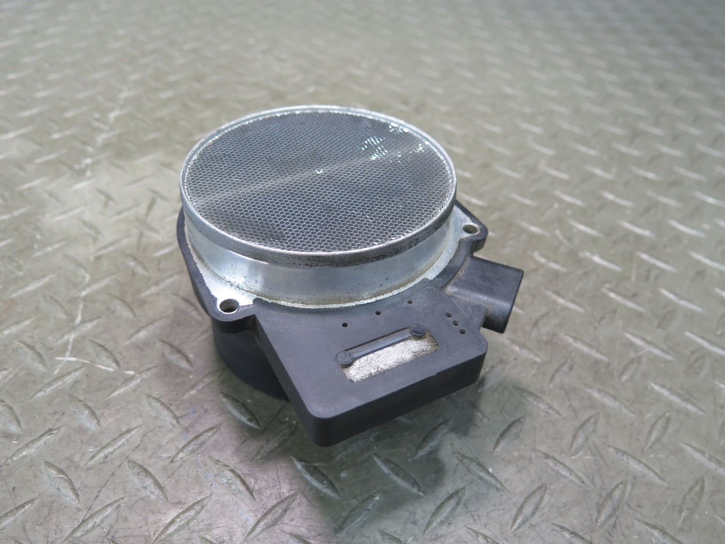 2003-2007 Hummer H2 Mass Air Flow Meter MAF Sensor