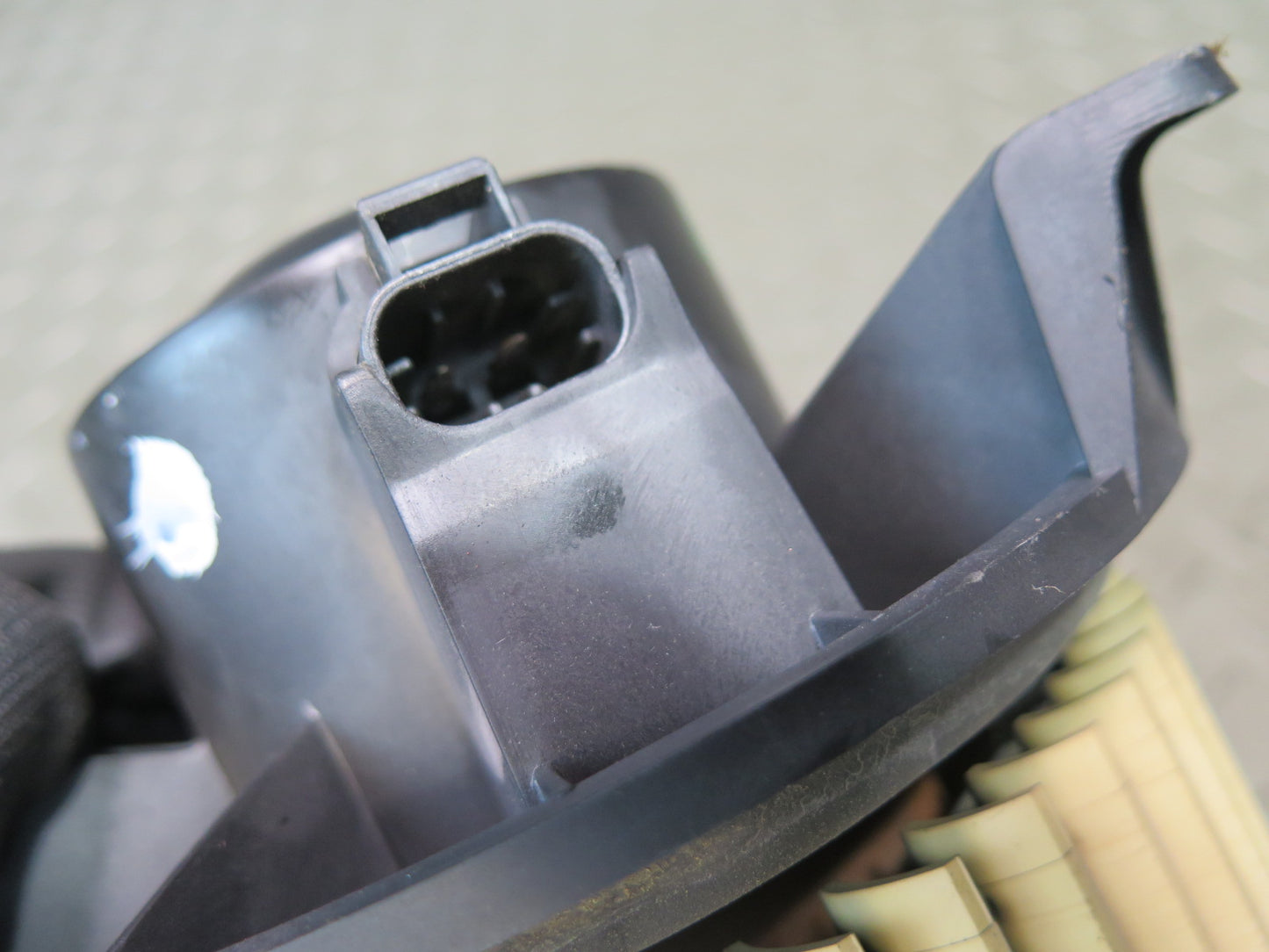 2003-2007 Hummer H2 A/C Heater Blower Motor Fan