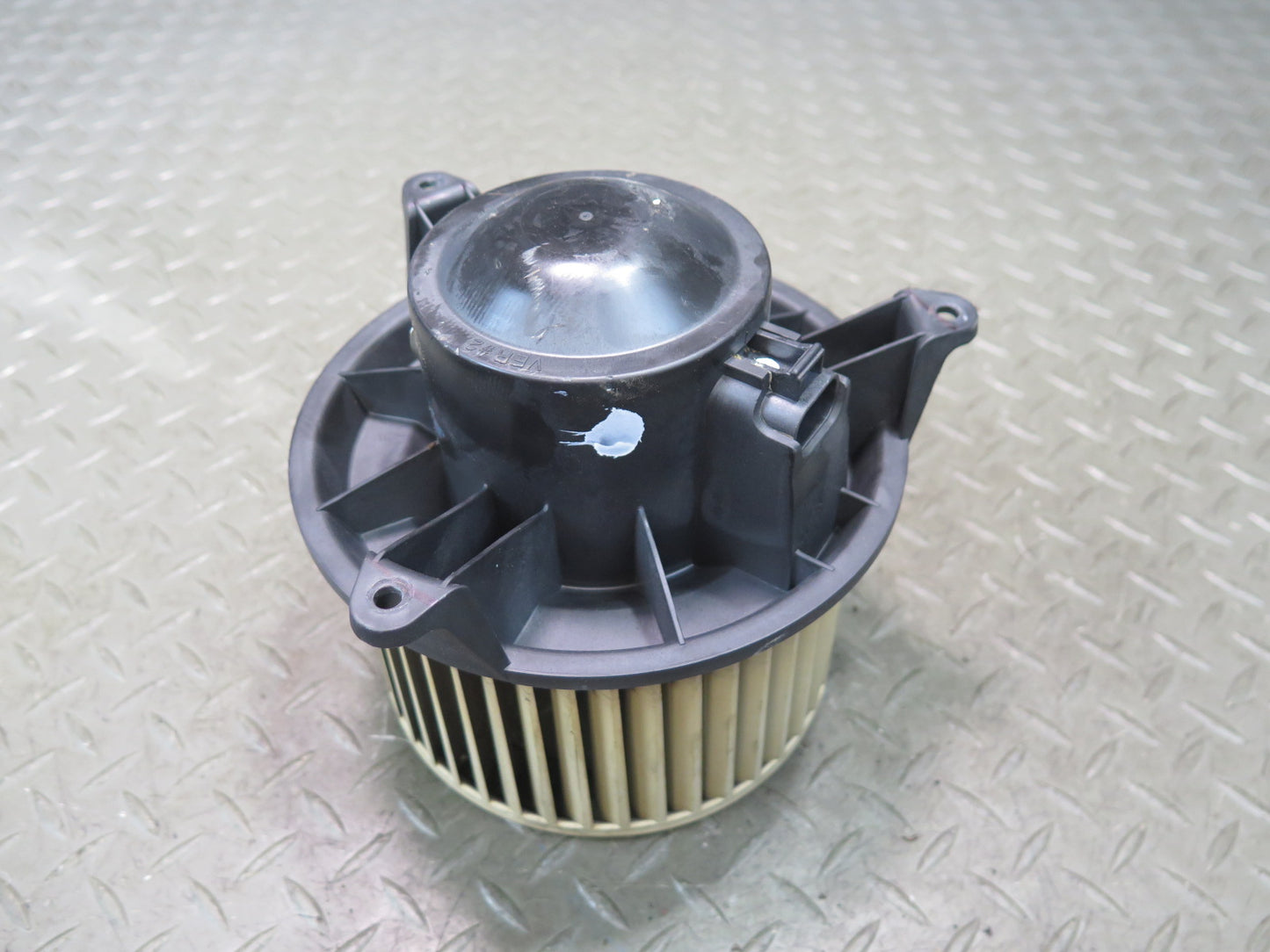 2003-2007 Hummer H2 A/C Heater Blower Motor Fan