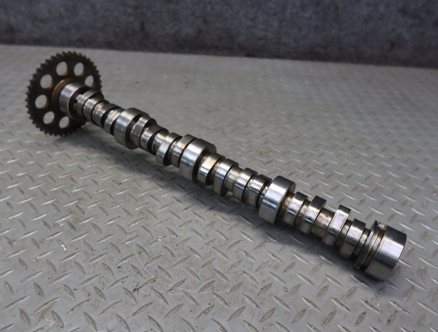 03-04 Chevrolet SSR V8 5.3L LM4 Engine Motor Camshaft 51K Miles OEM