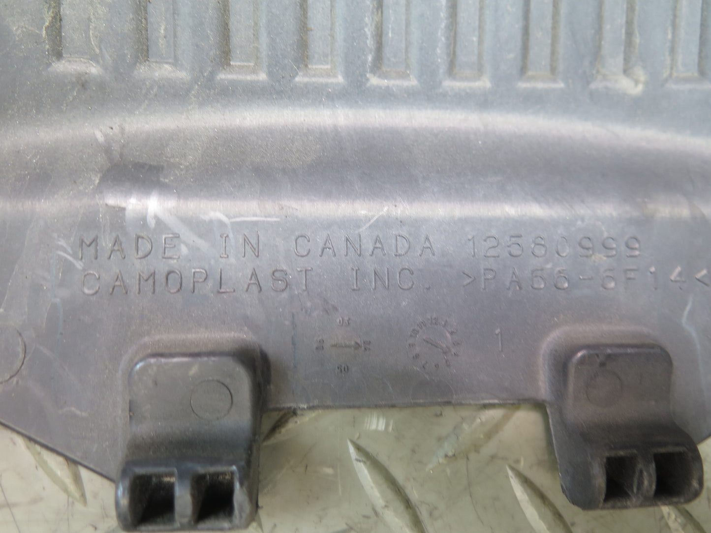 2003-2007 Hummer H2 6.0L Engine Trim Cover Panel 12580999