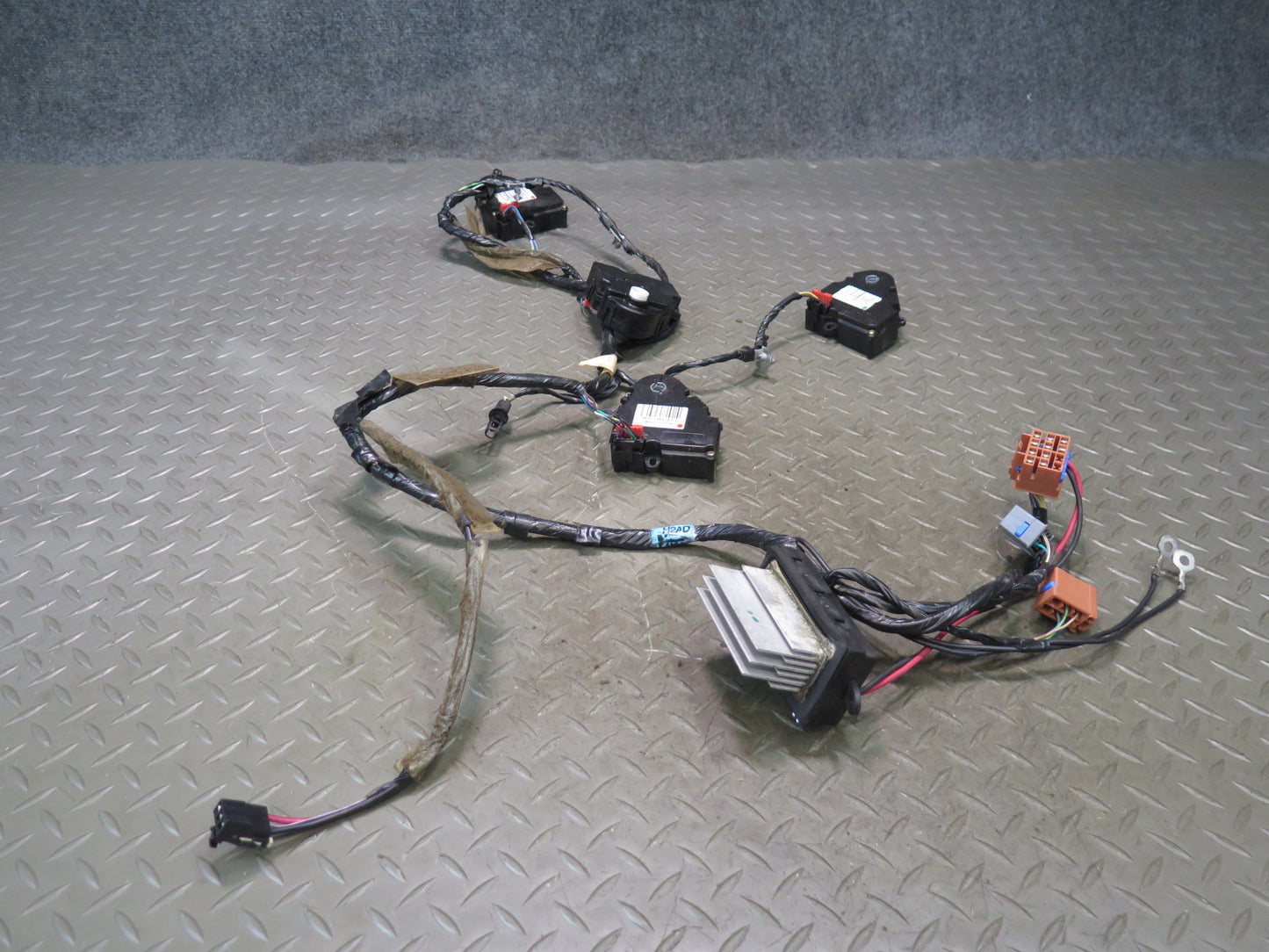 2003-2009 Hummer H2 A/C Air Heater Flap Door Servo Actuator Motor Wiring Set