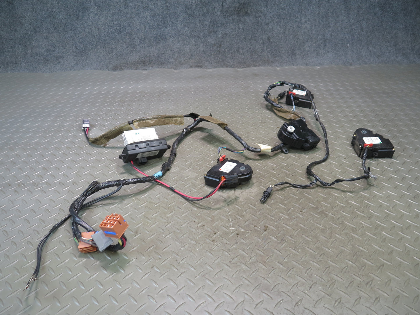 2003-2009 Hummer H2 A/C Air Heater Flap Door Servo Actuator Motor Wiring Set