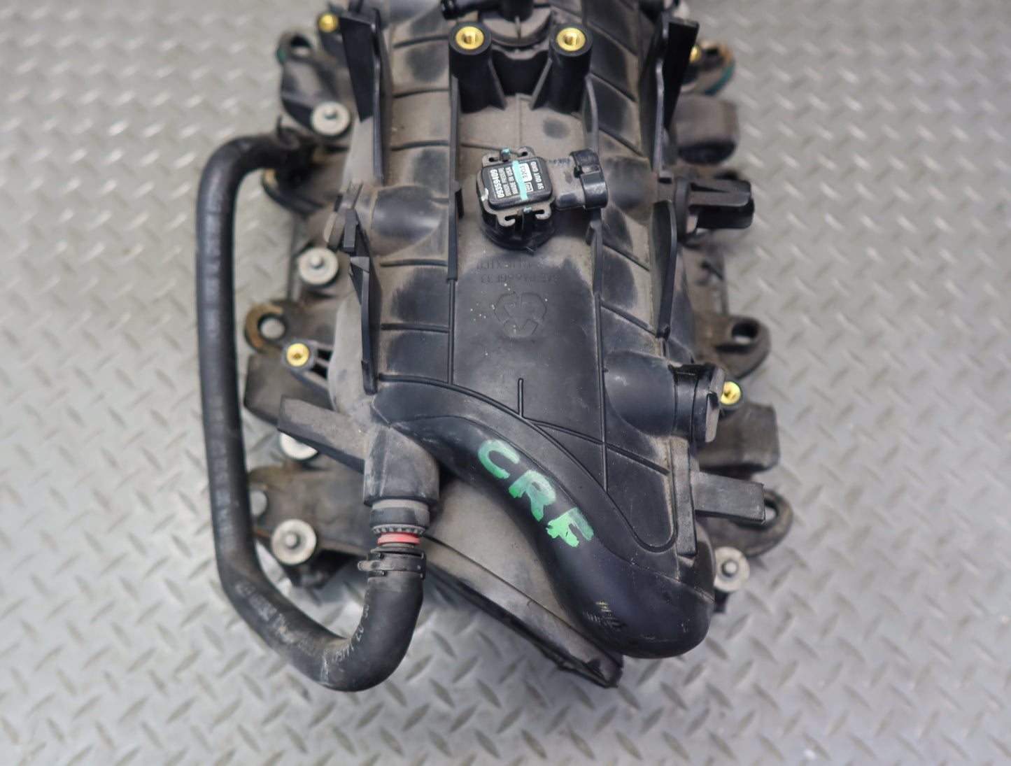03-04 Chevrolet SSR 5.3L LM4 Engine Intake Manifold w Throttle Body 51K OEM
