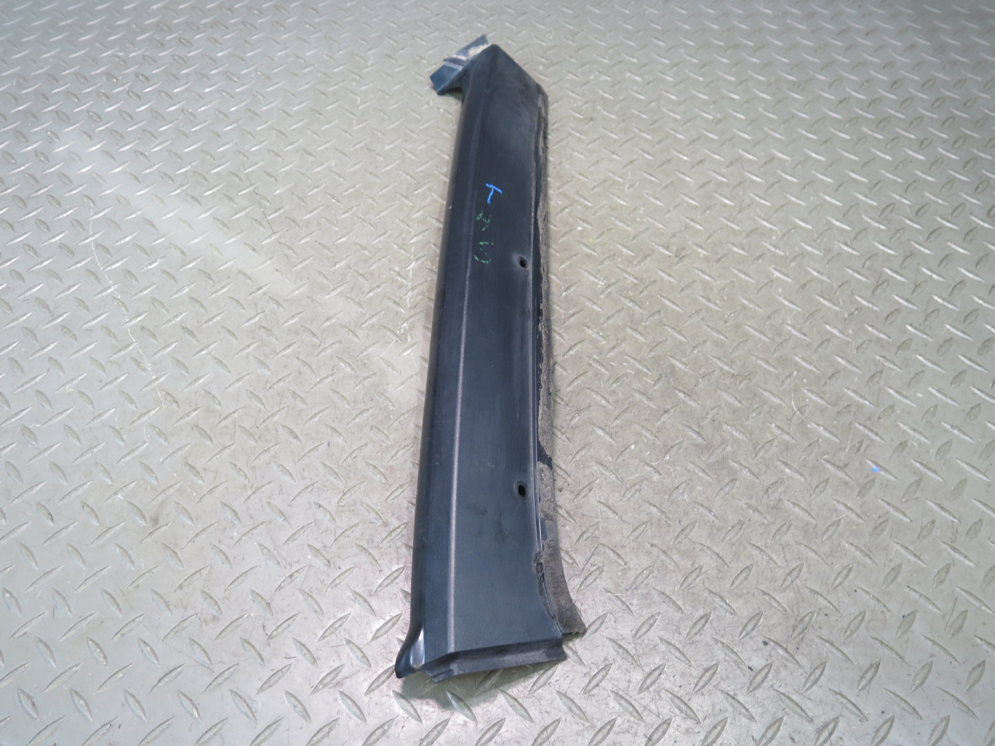 2003-2007 Hummer H2 Front Right Interior A Pillar Trim Cover Panel 15124704