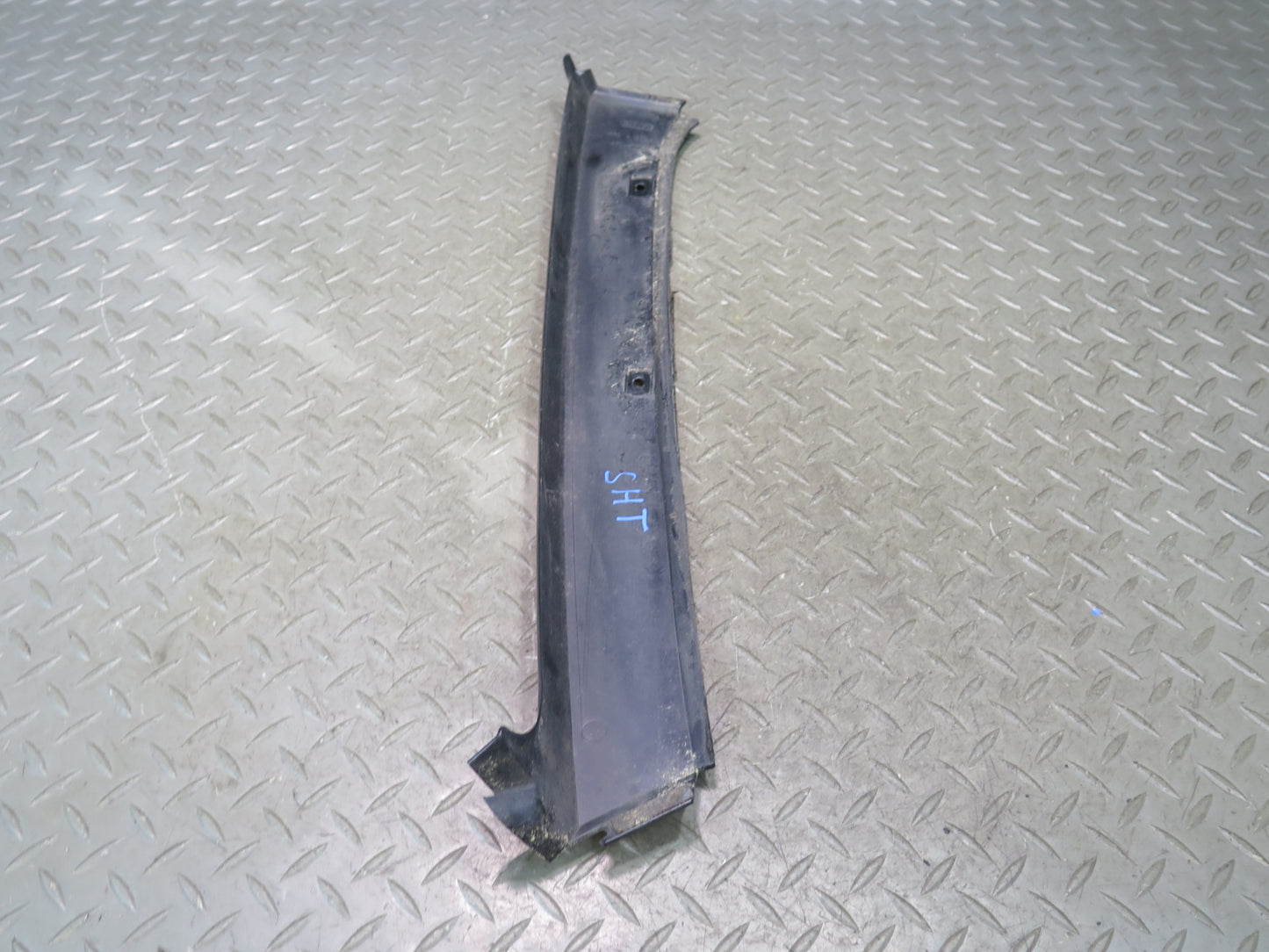 2003-2007 Hummer H2 Front Right Interior A Pillar Trim Cover Panel 15124704