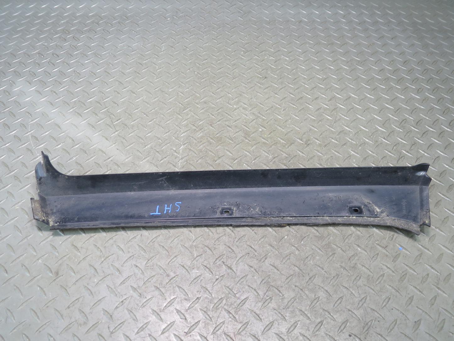 2003-2007 Hummer H2 Front Right Interior A Pillar Trim Cover Panel 15124704