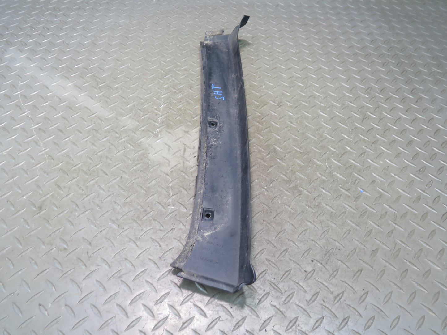 2003-2007 Hummer H2 Front Right Interior A Pillar Trim Cover Panel 15124704