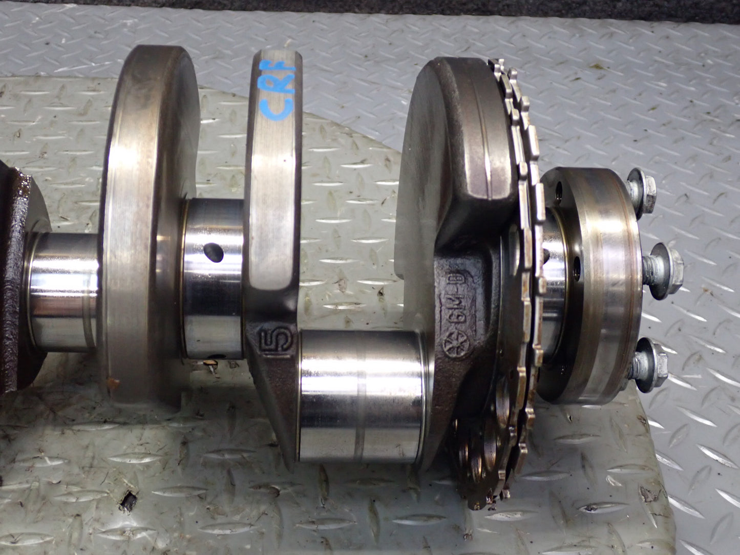 03-04 Chevrolet SSR V8 5.3L LM4 Engine Motor Crankshaft 51K Miles OEM