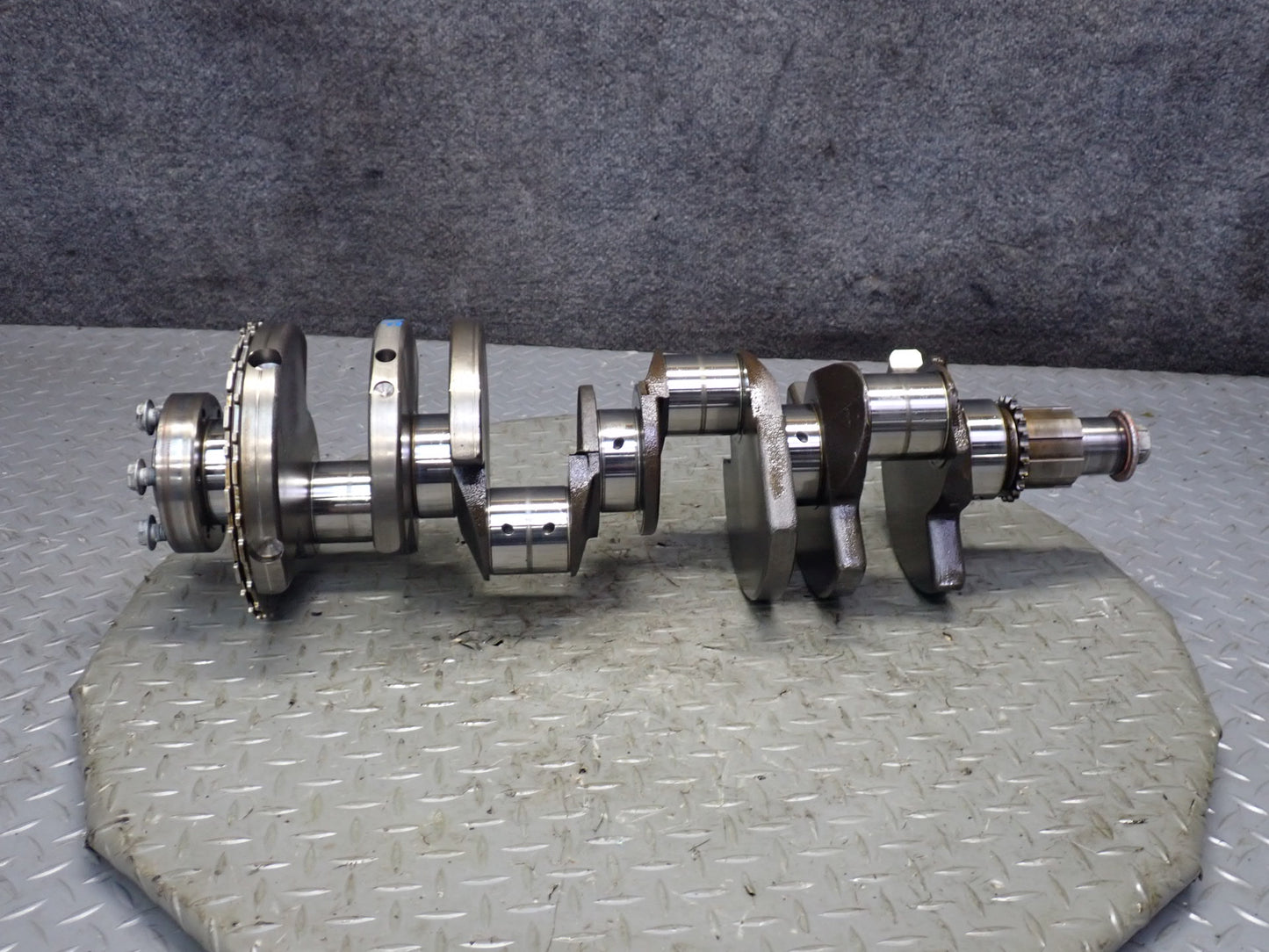 03-04 Chevrolet SSR V8 5.3L LM4 Engine Motor Crankshaft 51K Miles OEM