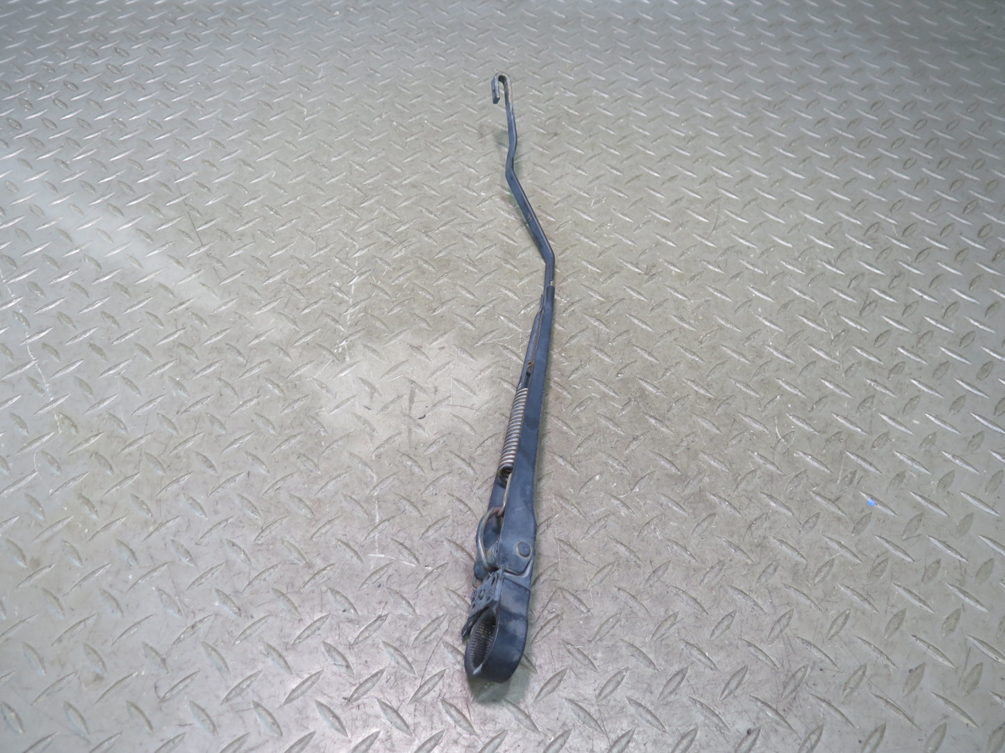 2003-2009 Hummer H2 Front Windshield Left & Right Wiper Arm Set of 2