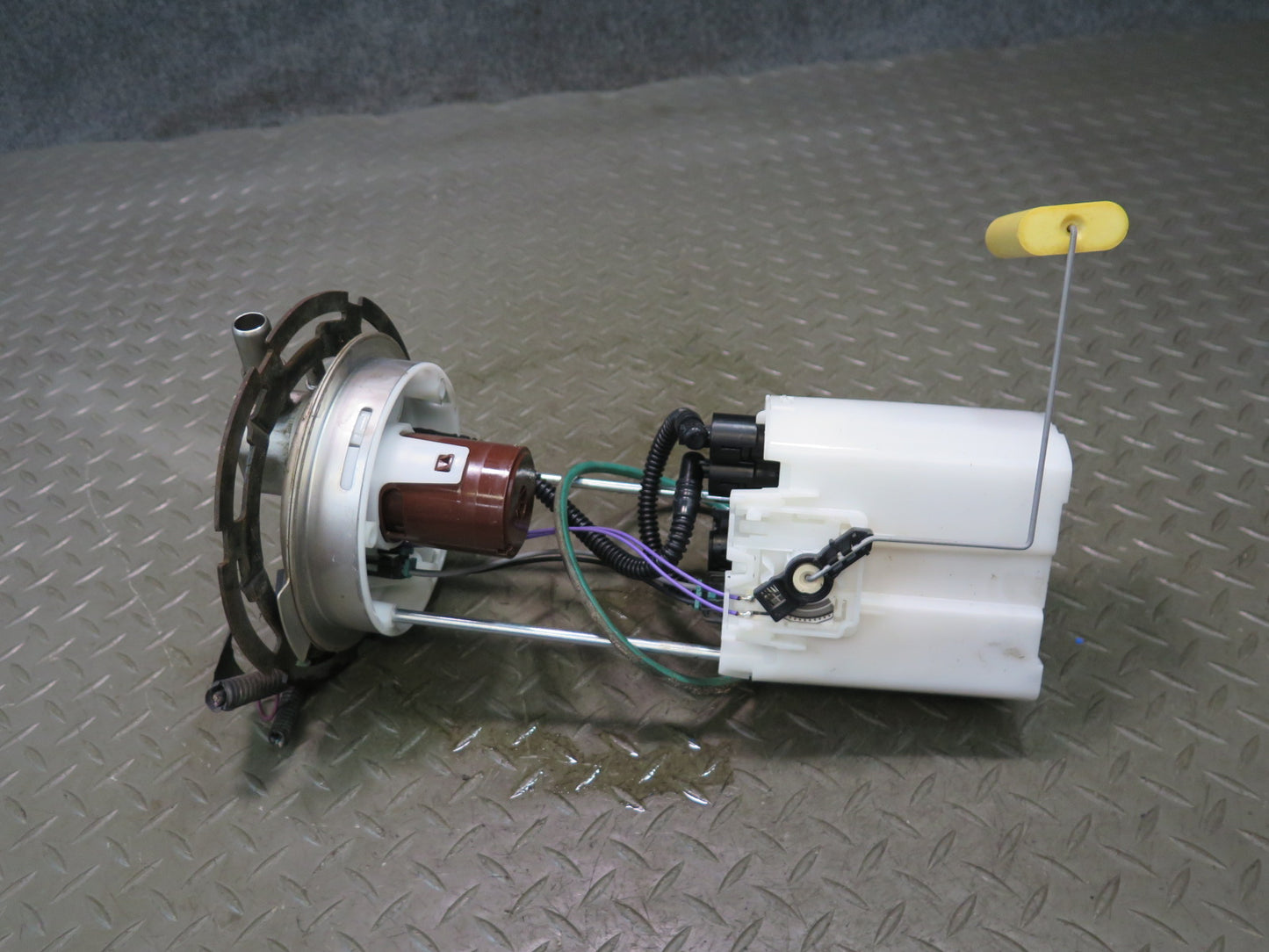 2004 Hummer H2 Fuel Pump Level Sensor Sending Unit Assembly