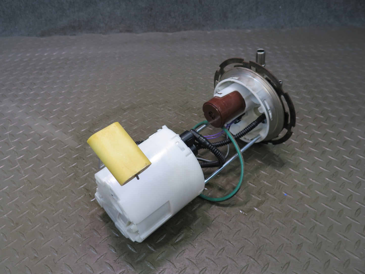 2004 Hummer H2 Fuel Pump Level Sensor Sending Unit Assembly