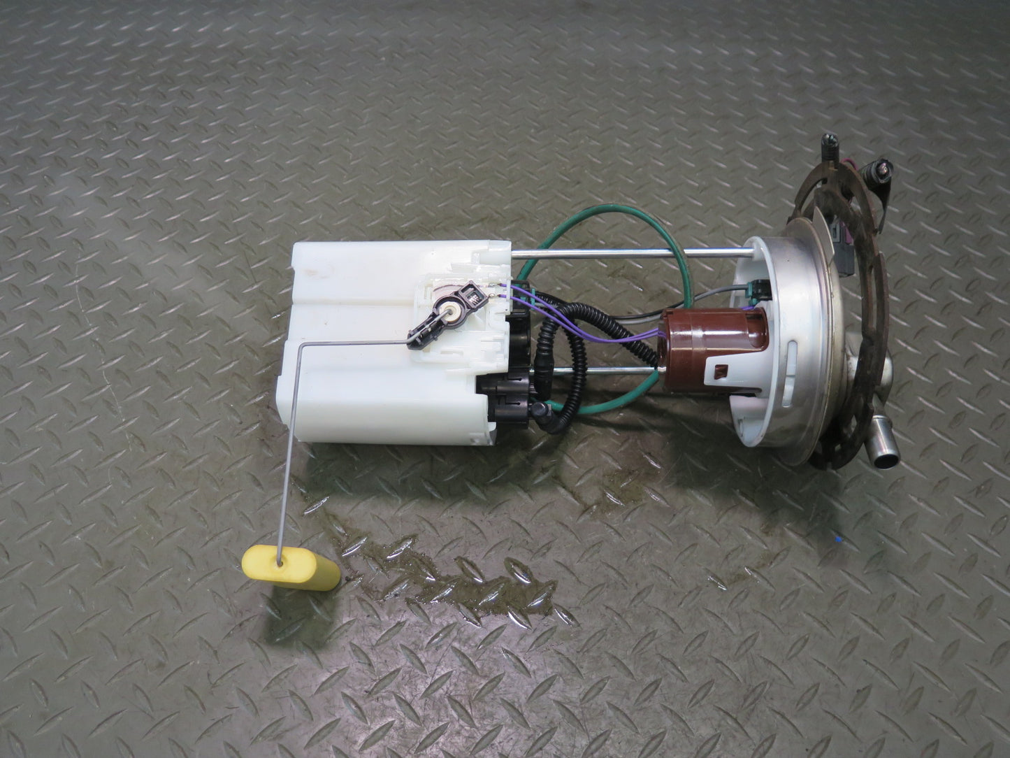 2004 Hummer H2 Fuel Pump Level Sensor Sending Unit Assembly