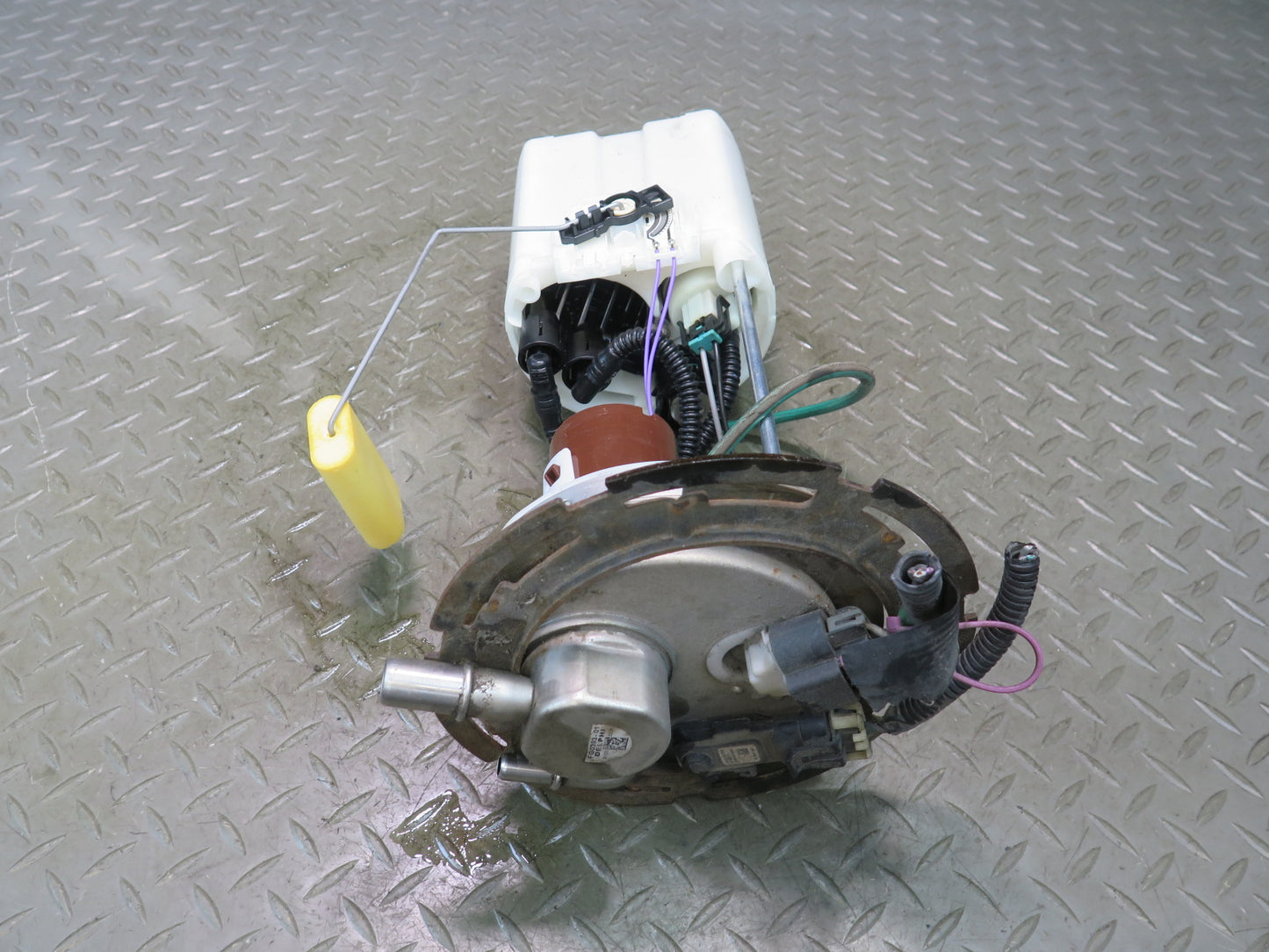 2004 Hummer H2 Fuel Pump Level Sensor Sending Unit Assembly