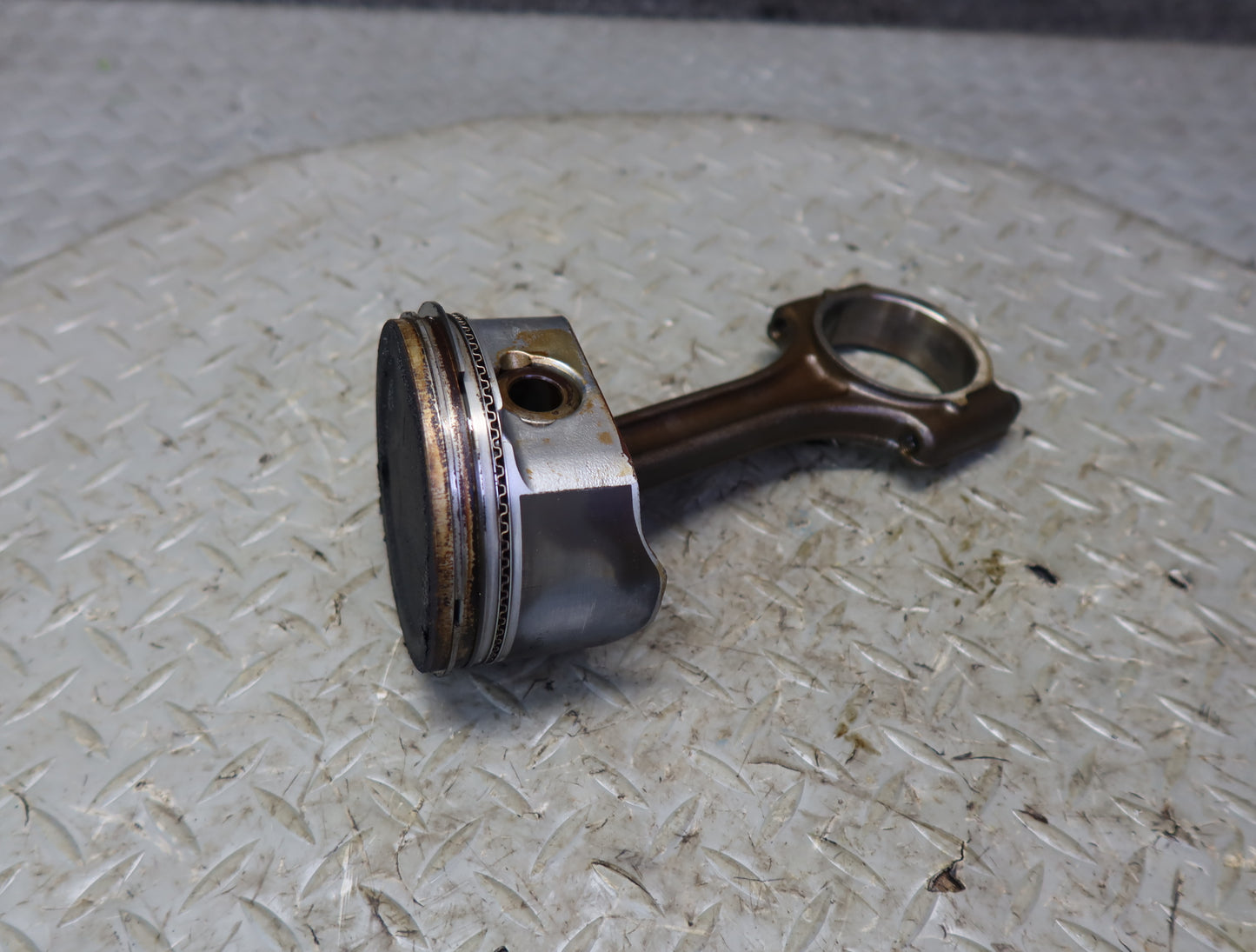 03-04 Chevrolet SSR 5.3L LM4 Set of 8 Engine Piston w Connecting Rod 51K OEM
