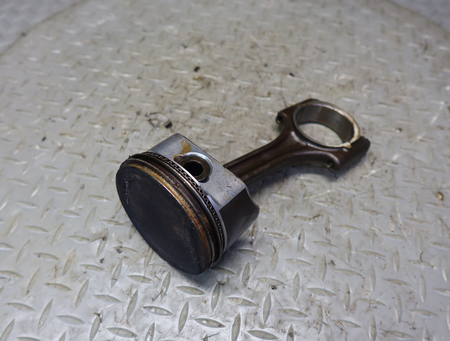 03-04 Chevrolet SSR 5.3L LM4 Set of 8 Engine Piston w Connecting Rod 51K OEM