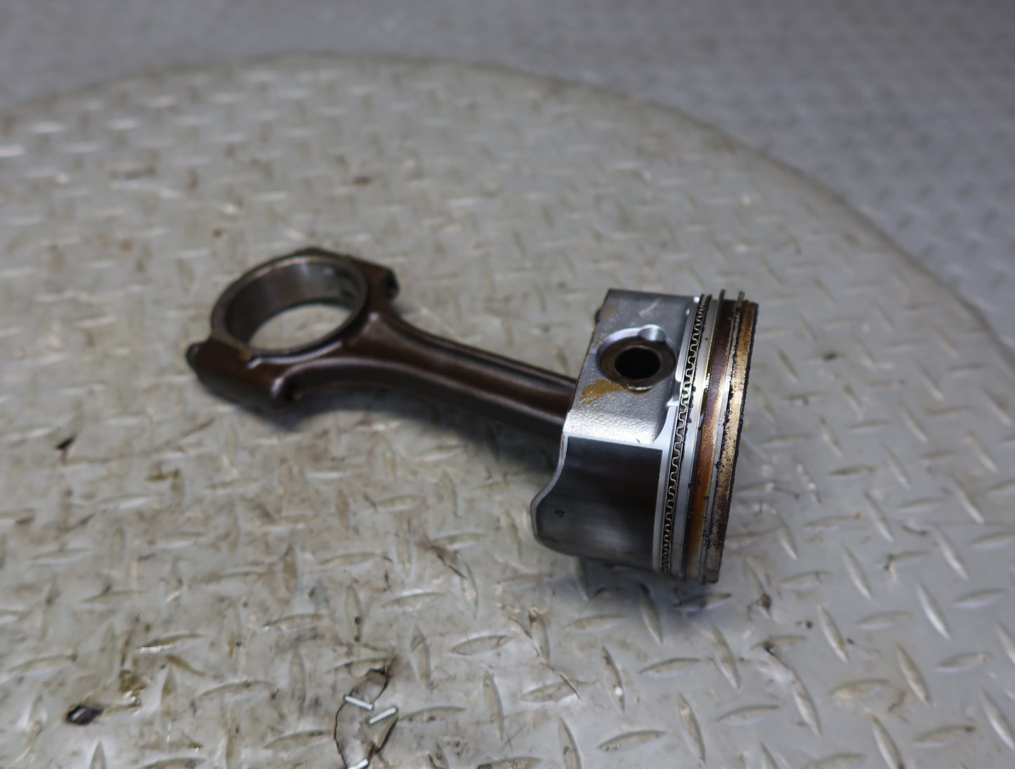03-04 Chevrolet SSR 5.3L LM4 Set of 8 Engine Piston w Connecting Rod 51K OEM