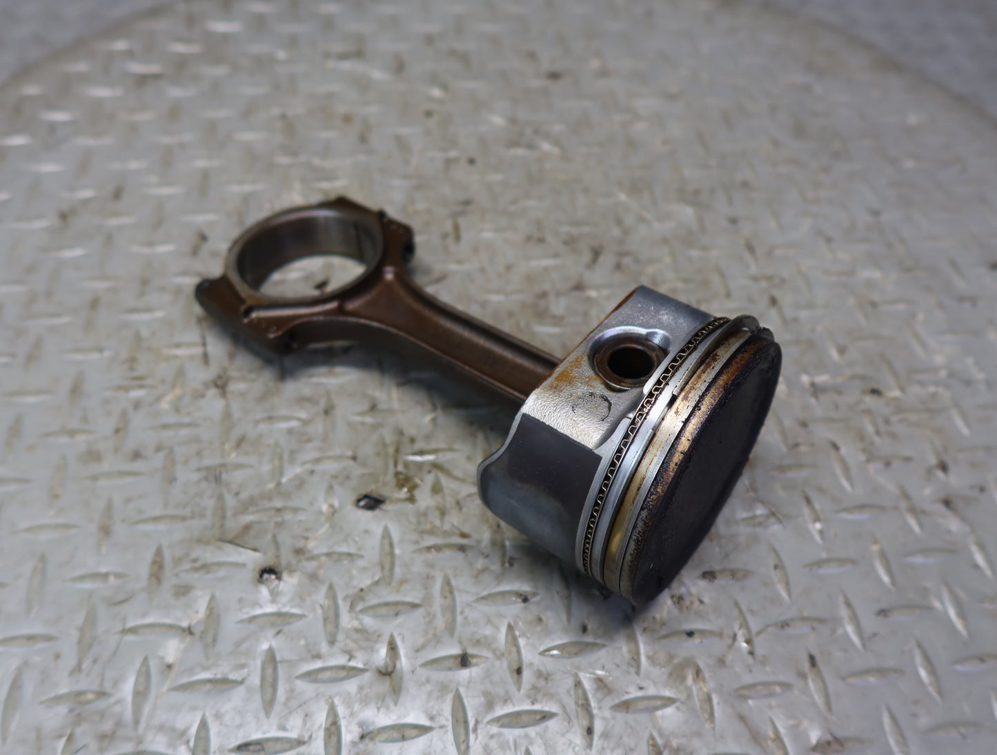 03-04 Chevrolet SSR 5.3L LM4 Set of 8 Engine Piston w Connecting Rod 51K OEM