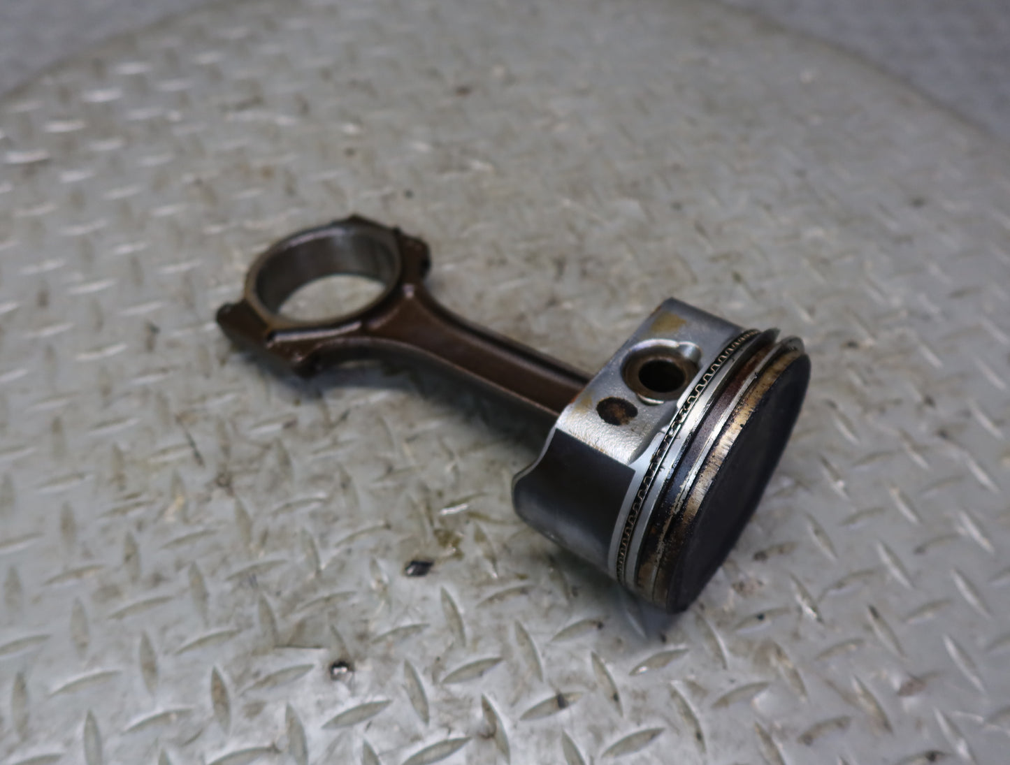 03-04 Chevrolet SSR 5.3L LM4 Set of 8 Engine Piston w Connecting Rod 51K OEM