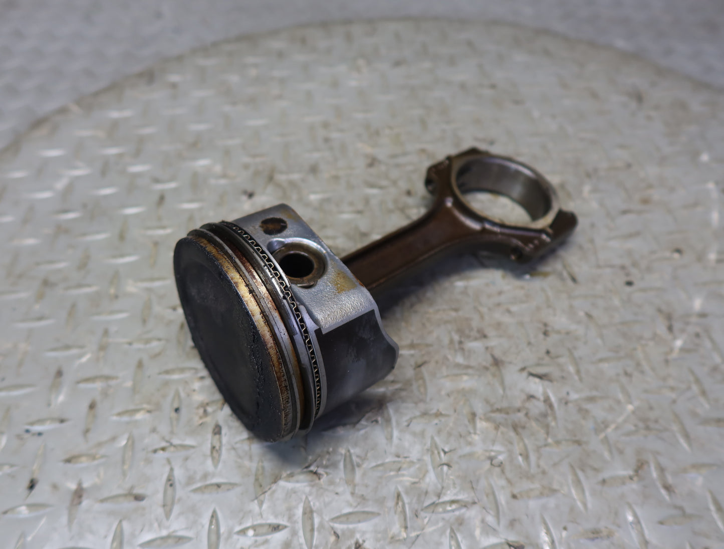 03-04 Chevrolet SSR 5.3L LM4 Set of 8 Engine Piston w Connecting Rod 51K OEM