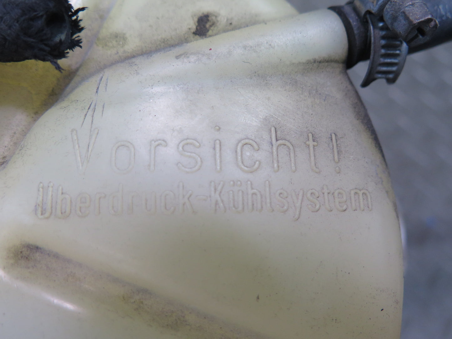 86-89 Mercedes R107 560SL Engine Coolant Expansion Overflow Reservoir Tank OEM