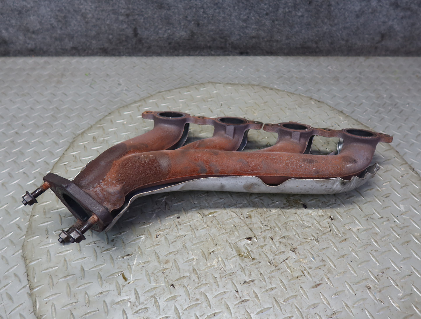 03-04 Chevrolet SSR V8 5.3L LM4 Left & Right Exhaust Manifold Header Set 51K OEM