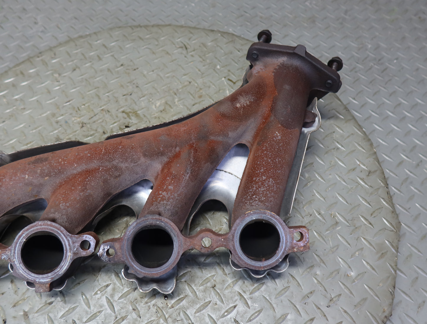 03-04 Chevrolet SSR V8 5.3L LM4 Left & Right Exhaust Manifold Header Set 51K OEM