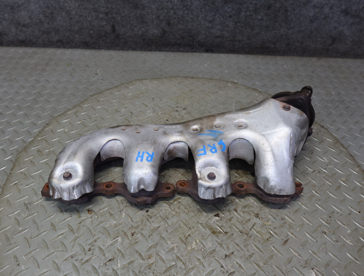 03-04 Chevrolet SSR V8 5.3L LM4 Left & Right Exhaust Manifold Header Set 51K OEM