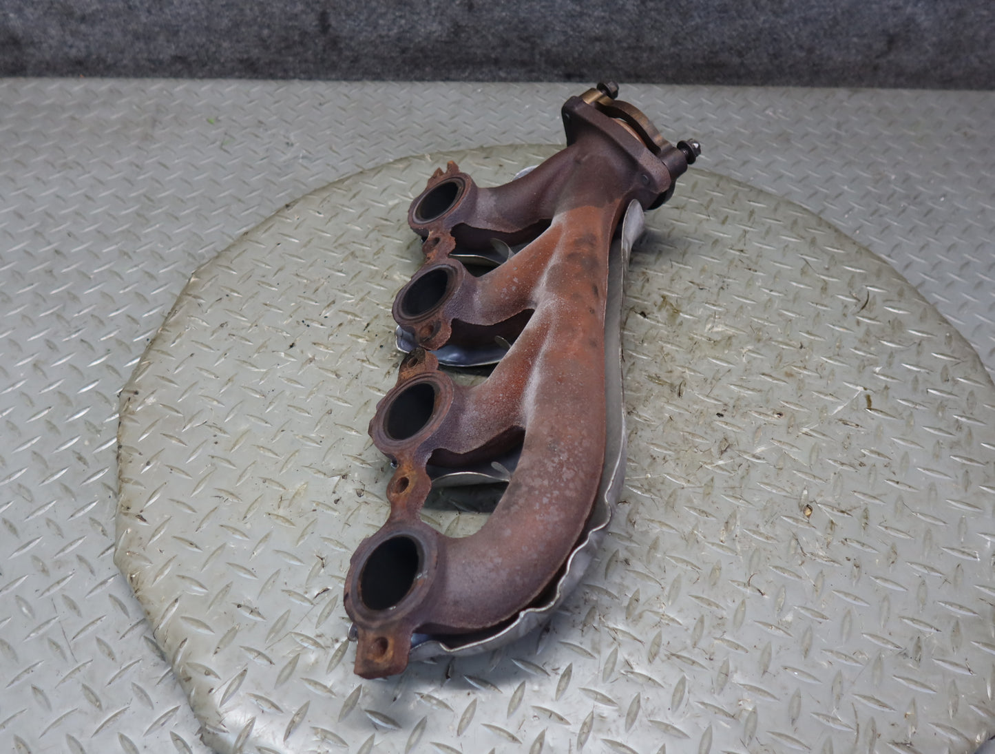 03-04 Chevrolet SSR V8 5.3L LM4 Left & Right Exhaust Manifold Header Set 51K OEM