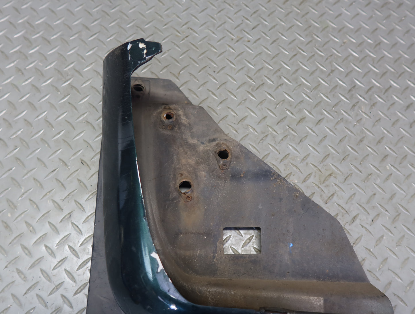 1996-1997 Lexus FZJ80L LX450 Rear Left MUD Flap Splash Guard