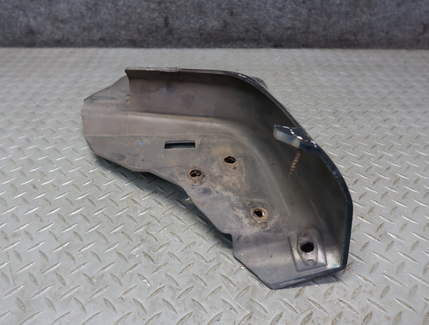 1996-1997 Lexus FZJ80L LX450 Rear Left MUD Flap Splash Guard