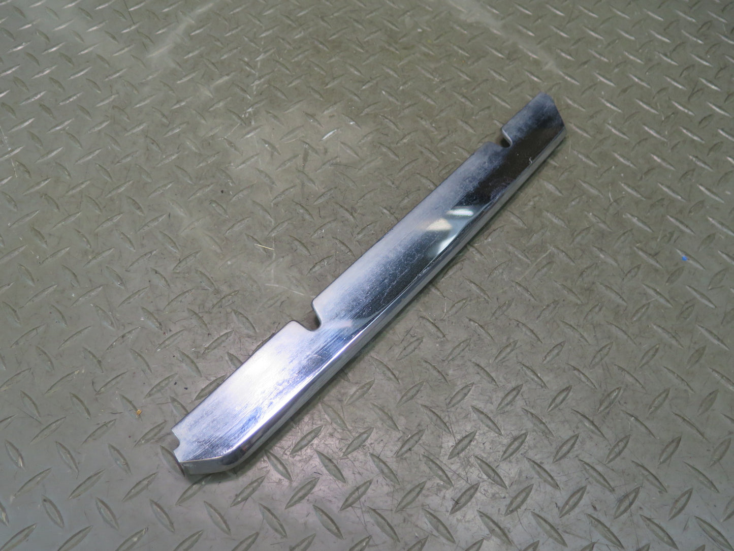 86-89 Mercedes R107 560SL Front Left Radiator Hood Grill Trim Molding Chrome OEM