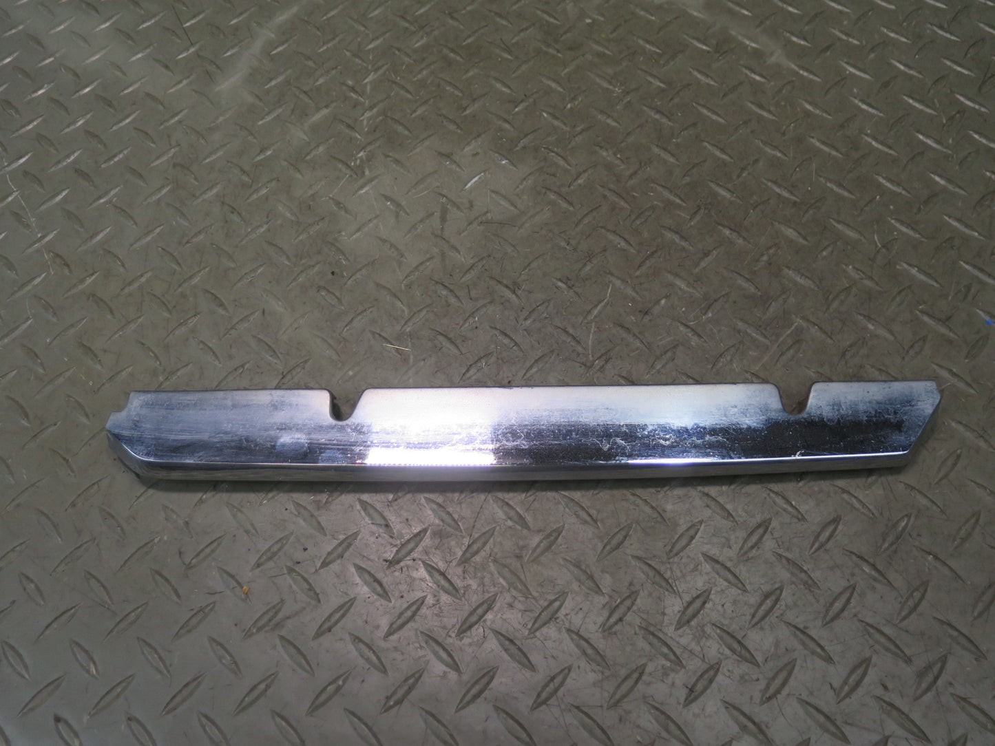 86-89 Mercedes R107 560SL Front Left Radiator Hood Grill Trim Molding Chrome OEM