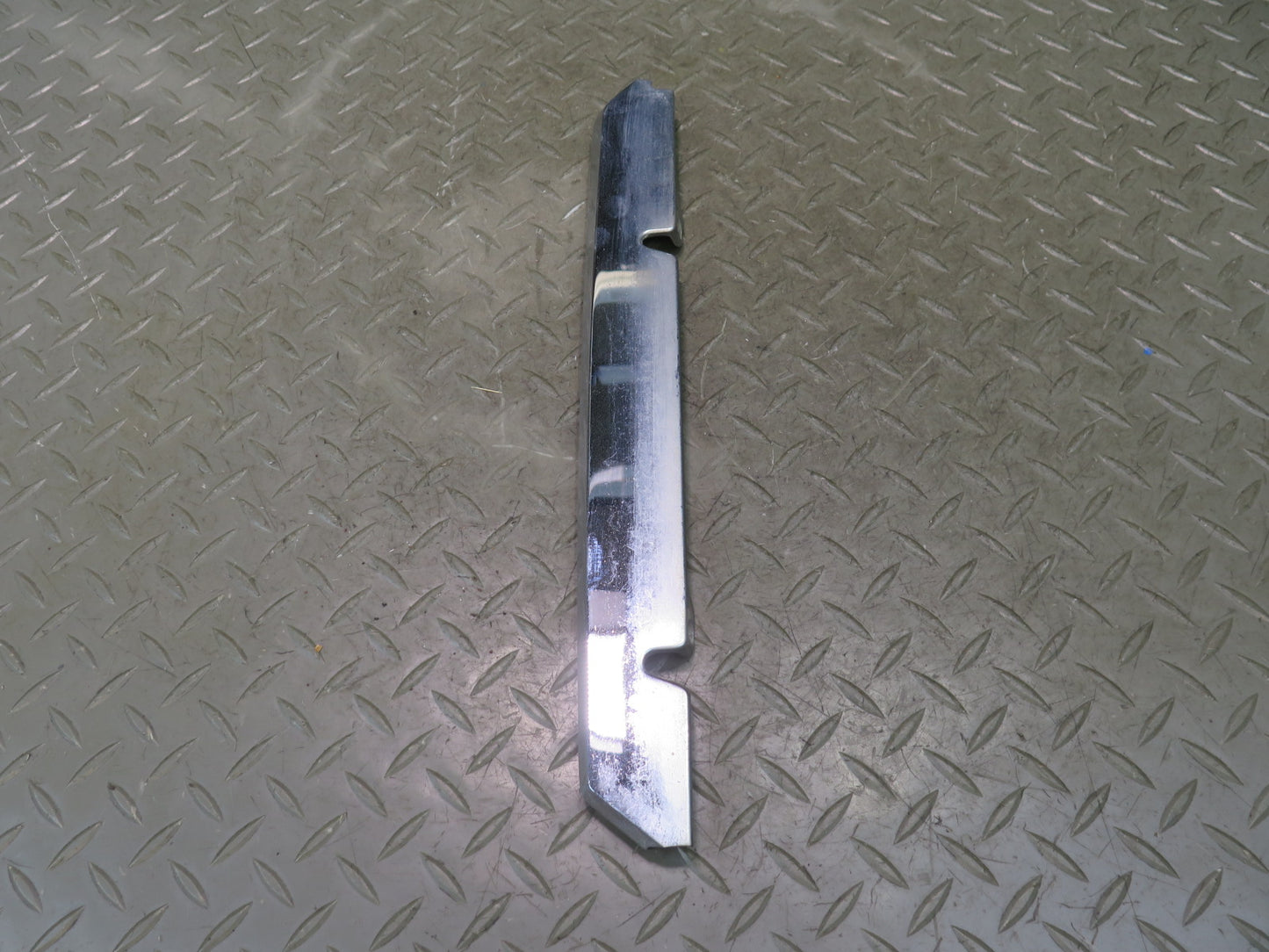 86-89 Mercedes R107 560SL Front Left Radiator Hood Grill Trim Molding Chrome OEM