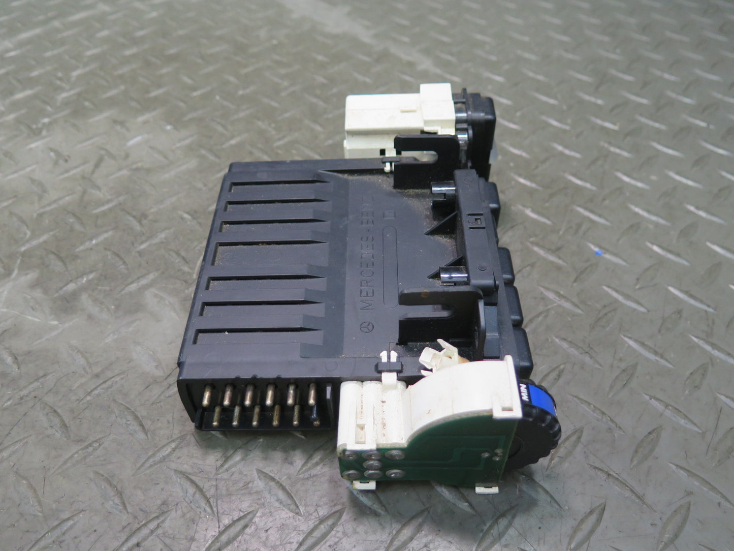 86-89 Mercedes R107 560SL A/C Heater Climate Control Switch Panel 1078302785 OEM