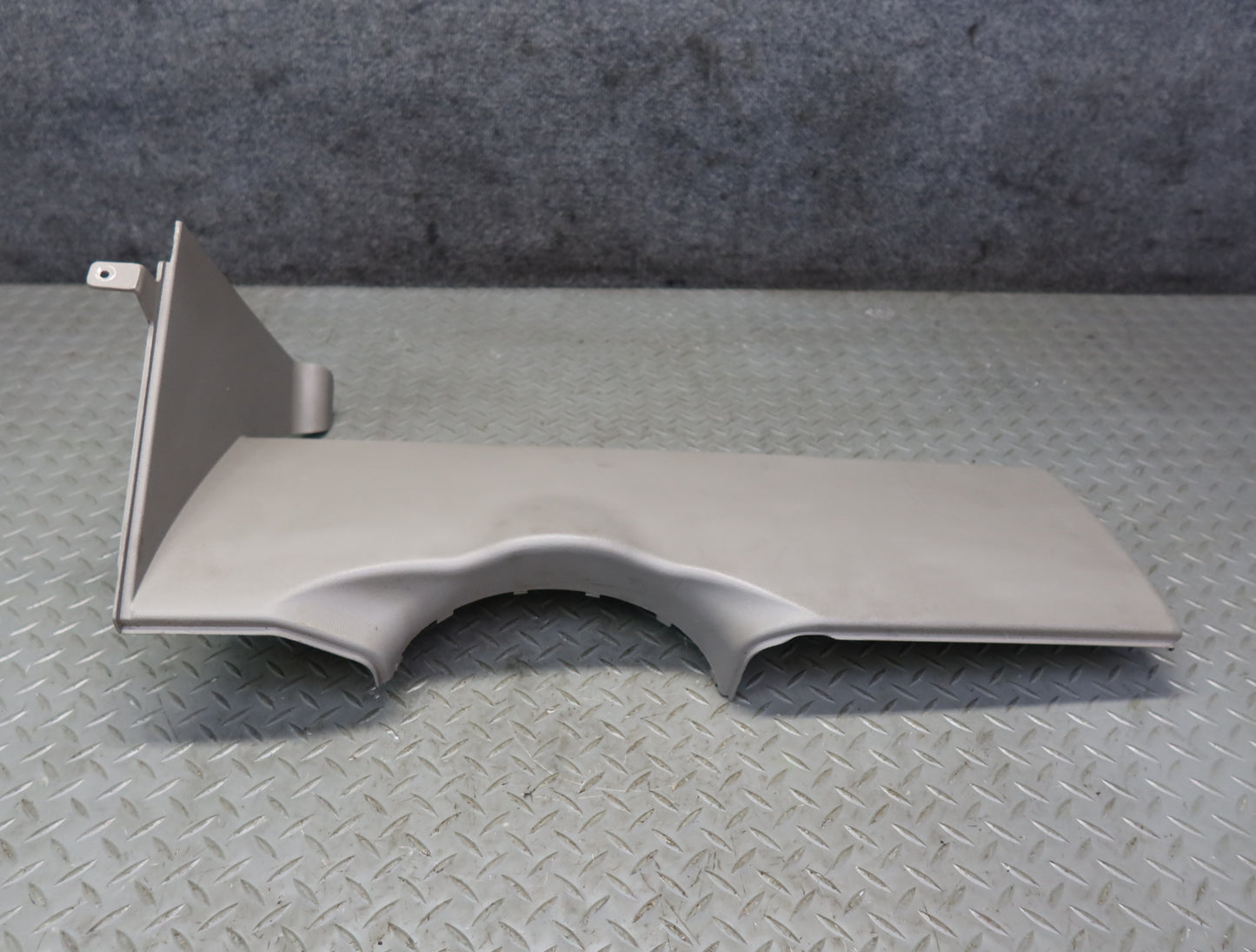 2003-2007 Hummer H2 Dash Front Left Lower Knee Trim Cover Panel 15058424
