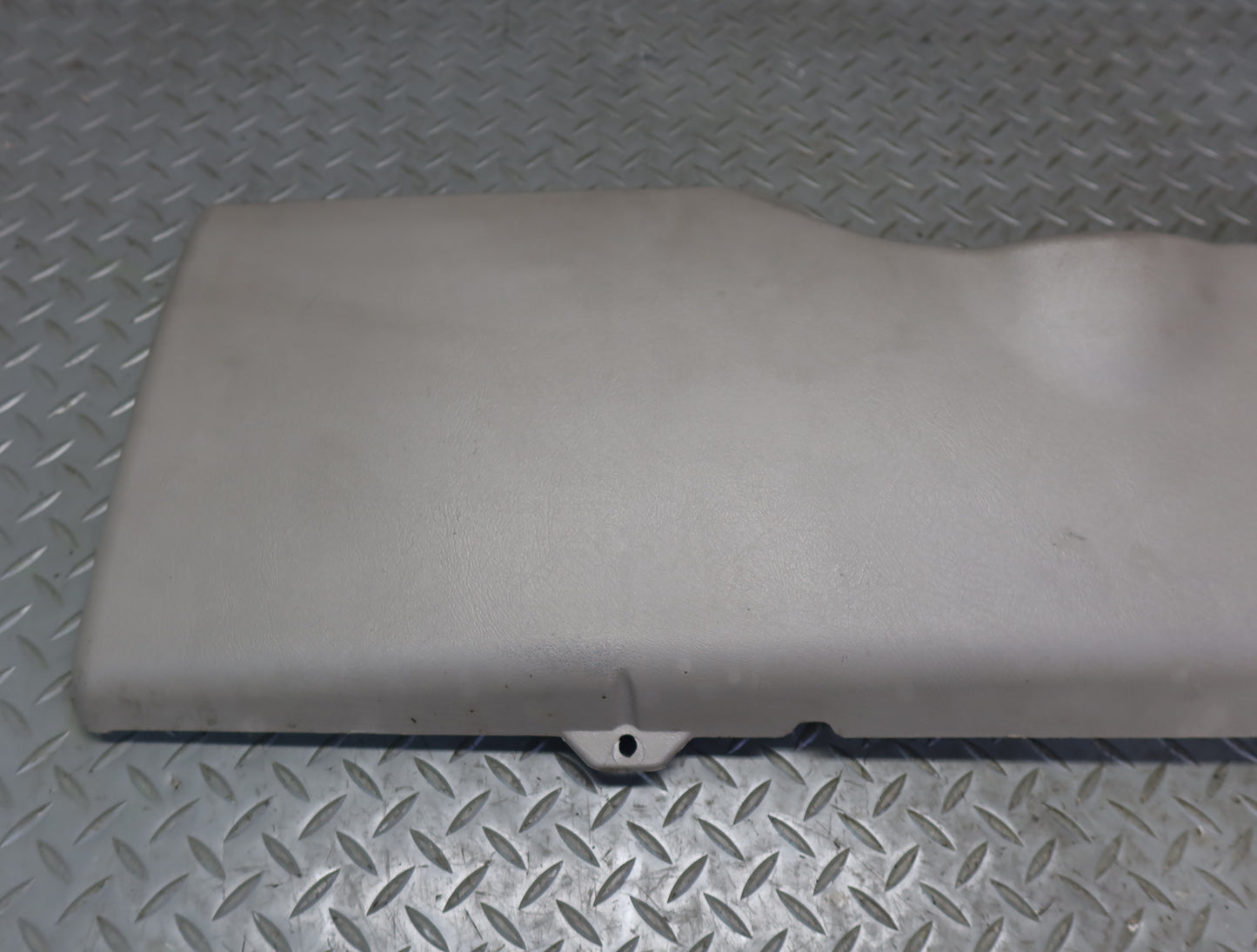 2003-2007 Hummer H2 Dash Front Left Lower Knee Trim Cover Panel 15058424