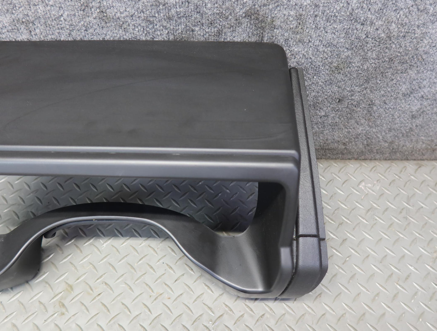 03-07 Hummer H2 Dash Instrument Cluster Speedometer Bezel Trim Panel 15177439