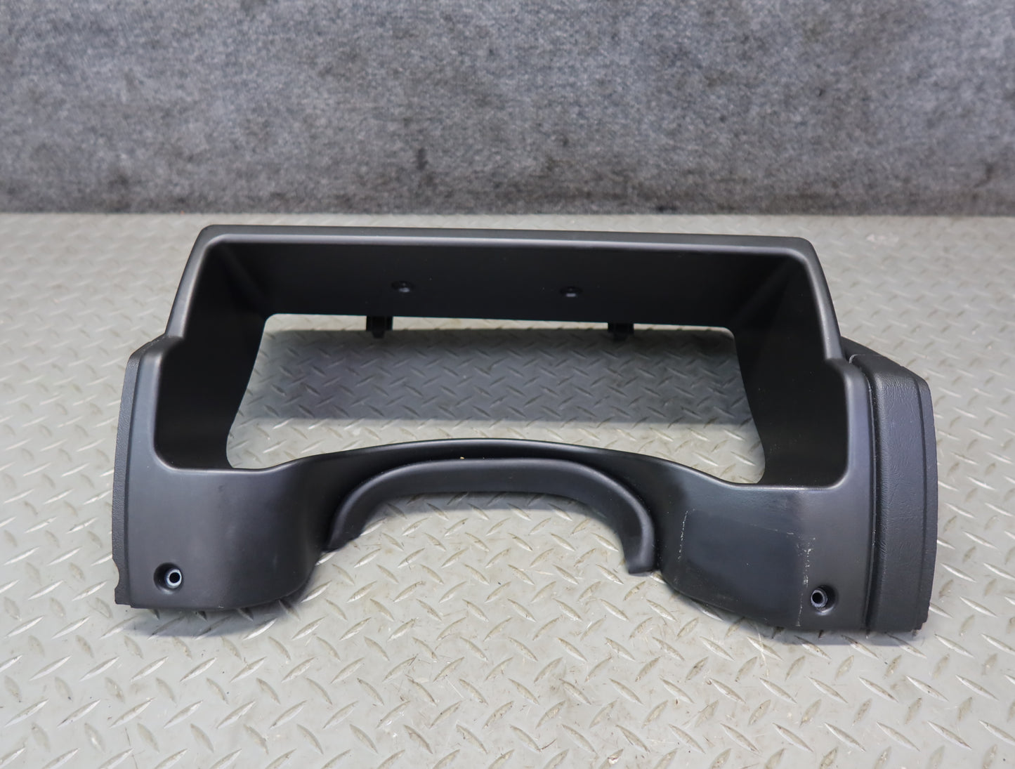 03-07 Hummer H2 Dash Instrument Cluster Speedometer Bezel Trim Panel 15177439