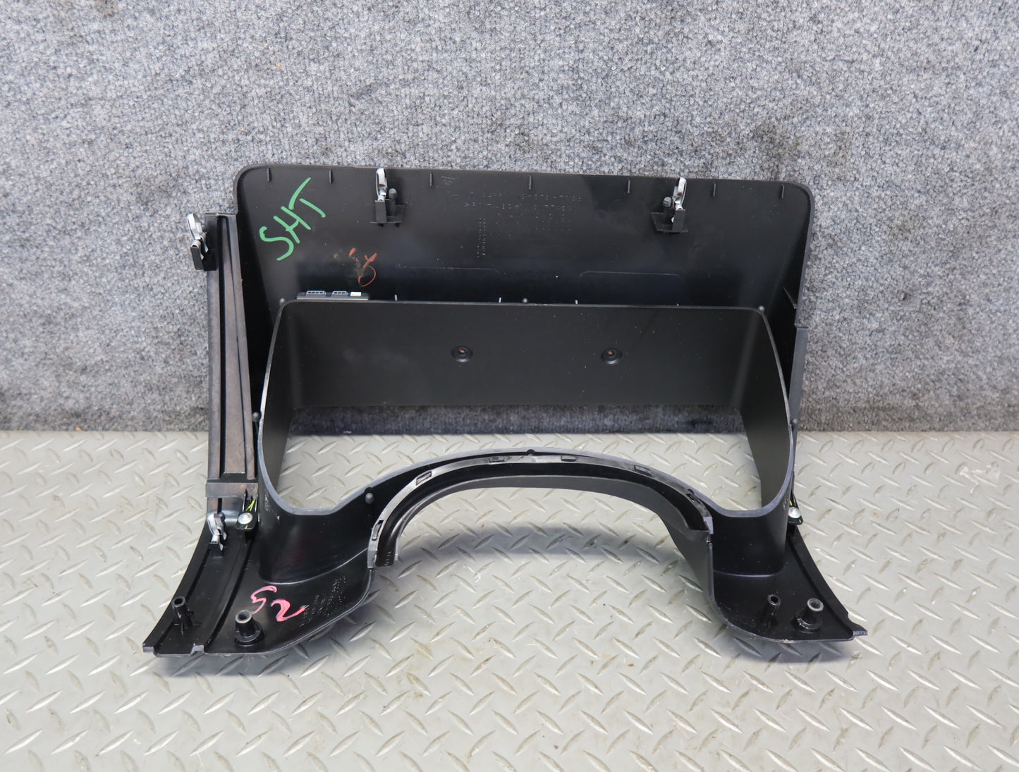 03-07 Hummer H2 Dash Instrument Cluster Speedometer Bezel Trim Panel 15177439