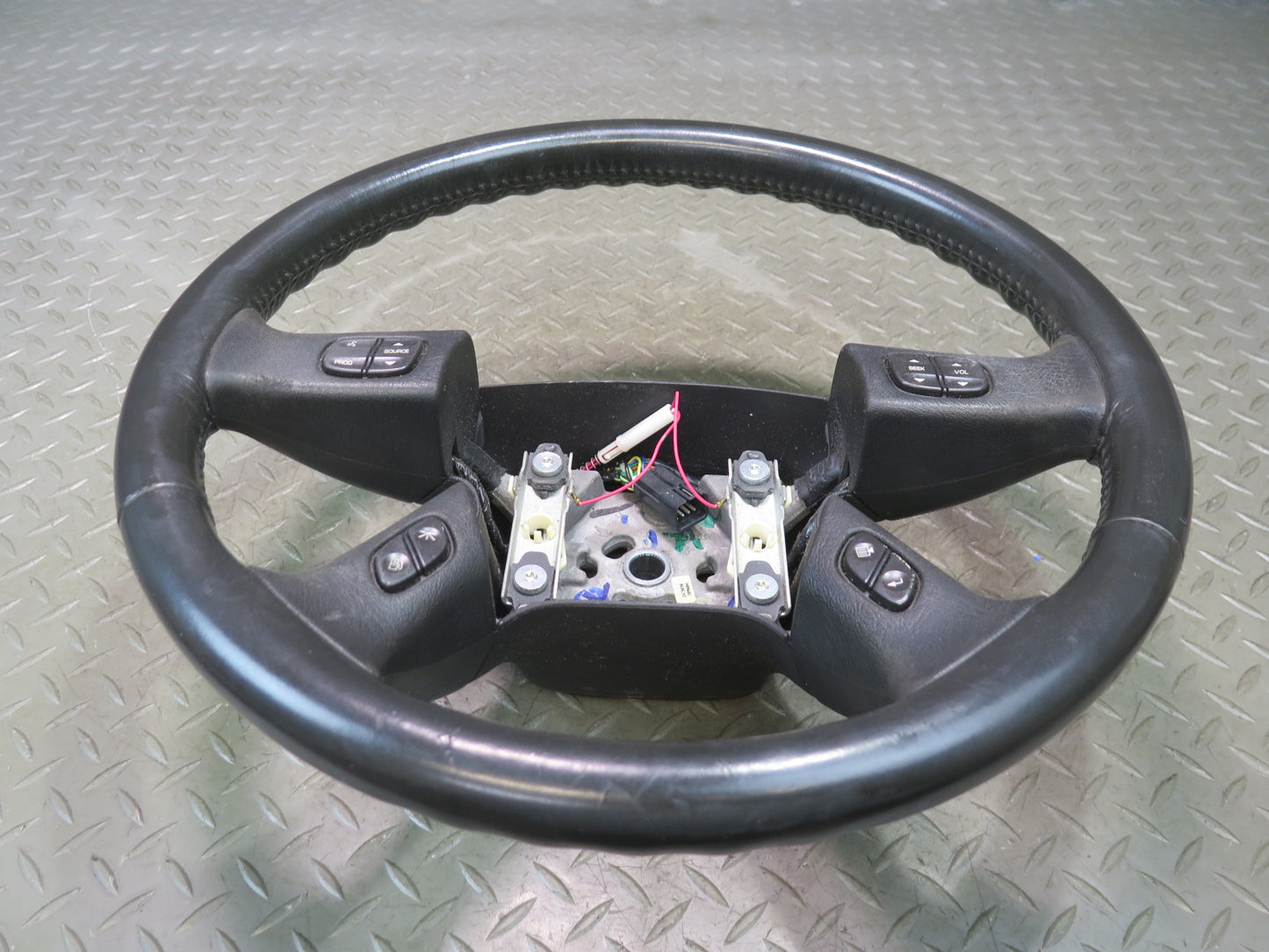 2003-2007 Hummer H2 Black Leather Steering w Controls