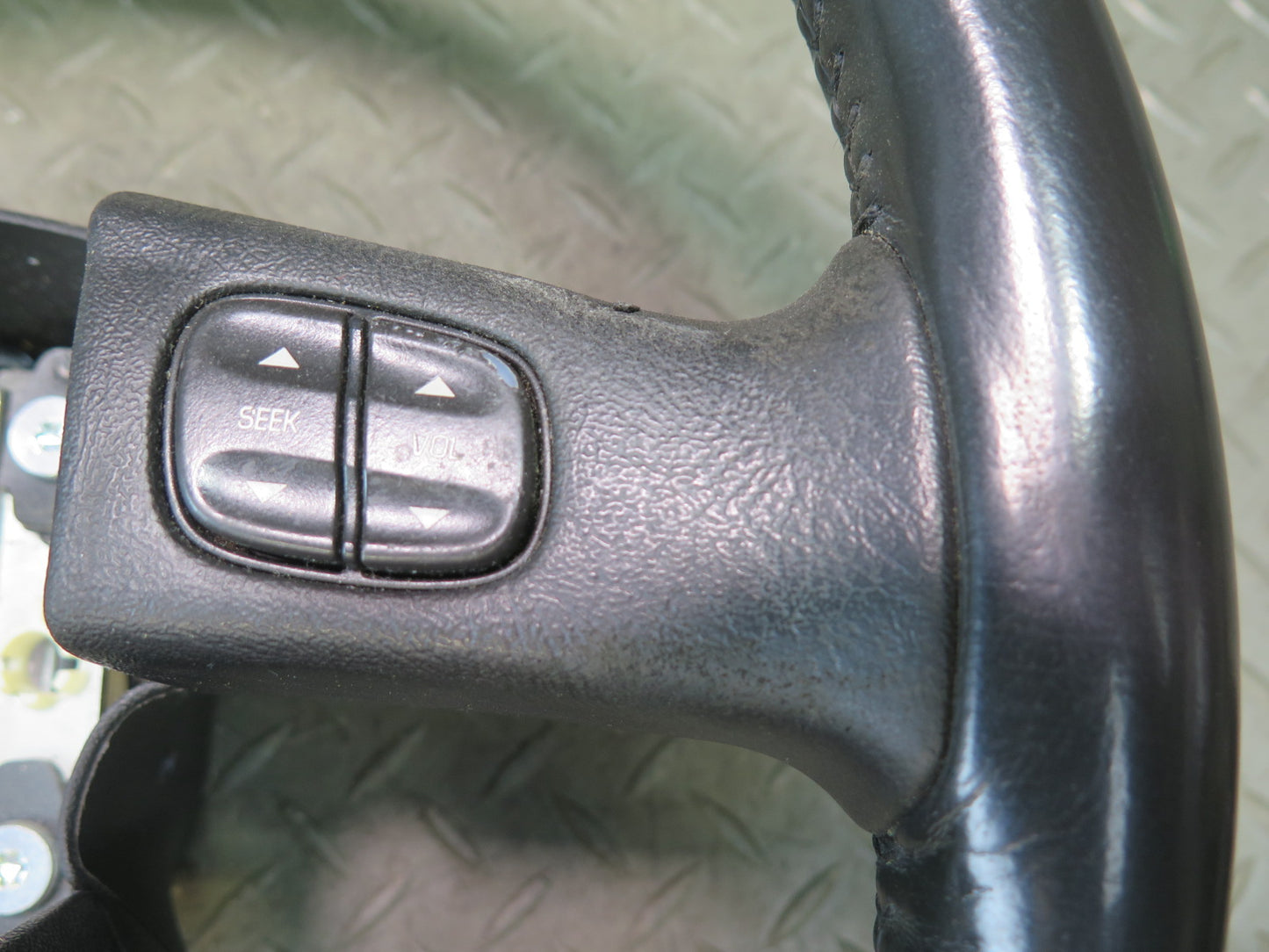 2003-2007 Hummer H2 Black Leather Steering w Controls