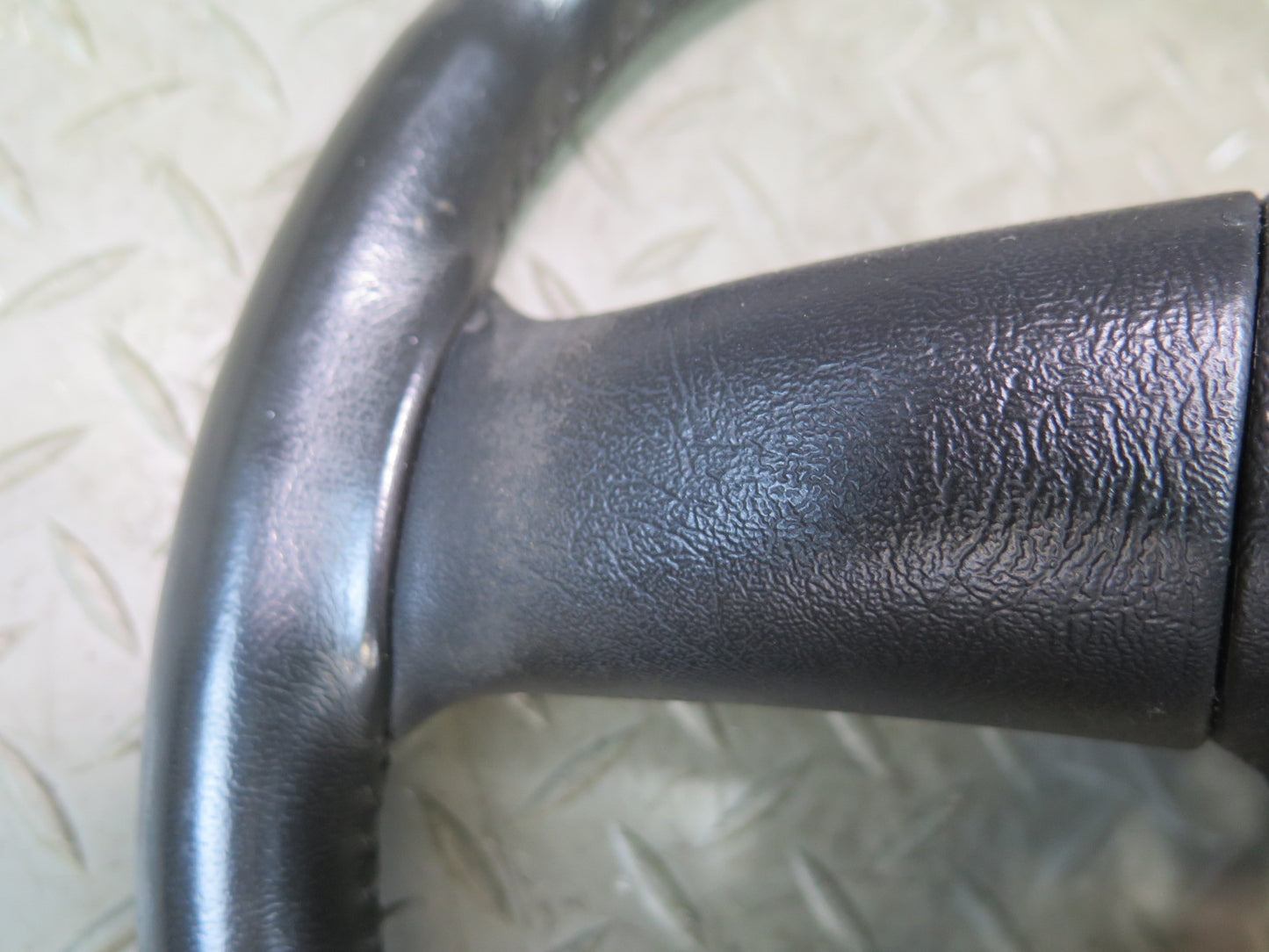 2003-2007 Hummer H2 Black Leather Steering w Controls