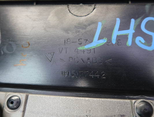 2003-2007 Hummer H2 Dash Front Right Trim Cover Panel w Air Vent 15177442